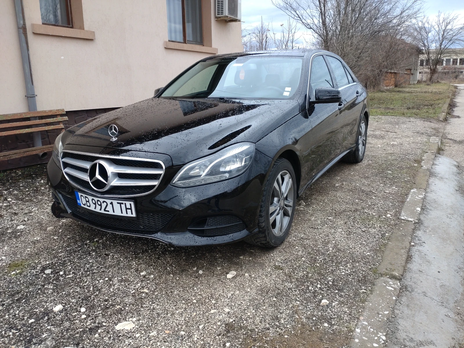 Mercedes-Benz E 200, снимка 2 - Автомобили и джипове - 56663372