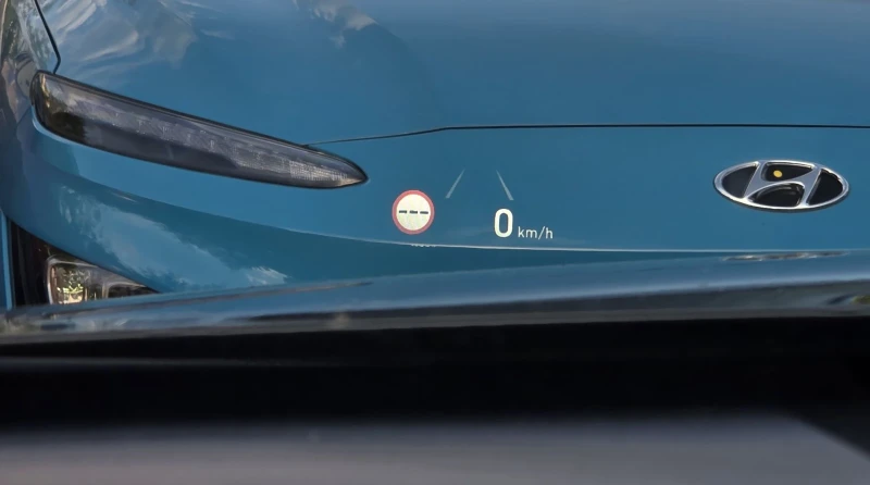 Hyundai Kona 64KWh/Premium/Термопомпа/SOH 98, 6%, снимка 12 - Автомобили и джипове - 50113770