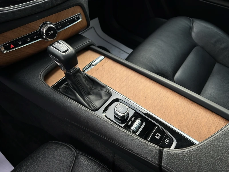 Volvo Xc90 T6 AWD Momentum ФИКСИРАНА ЦЕНА!!!, снимка 11 - Автомобили и джипове - 52696688
