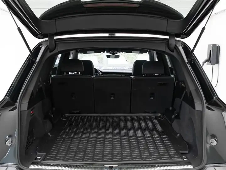 Audi Q7 55 TFSI Progressiv * CARFAX * AВТО КРЕДИТ, снимка 5 - Автомобили и джипове - 55157466