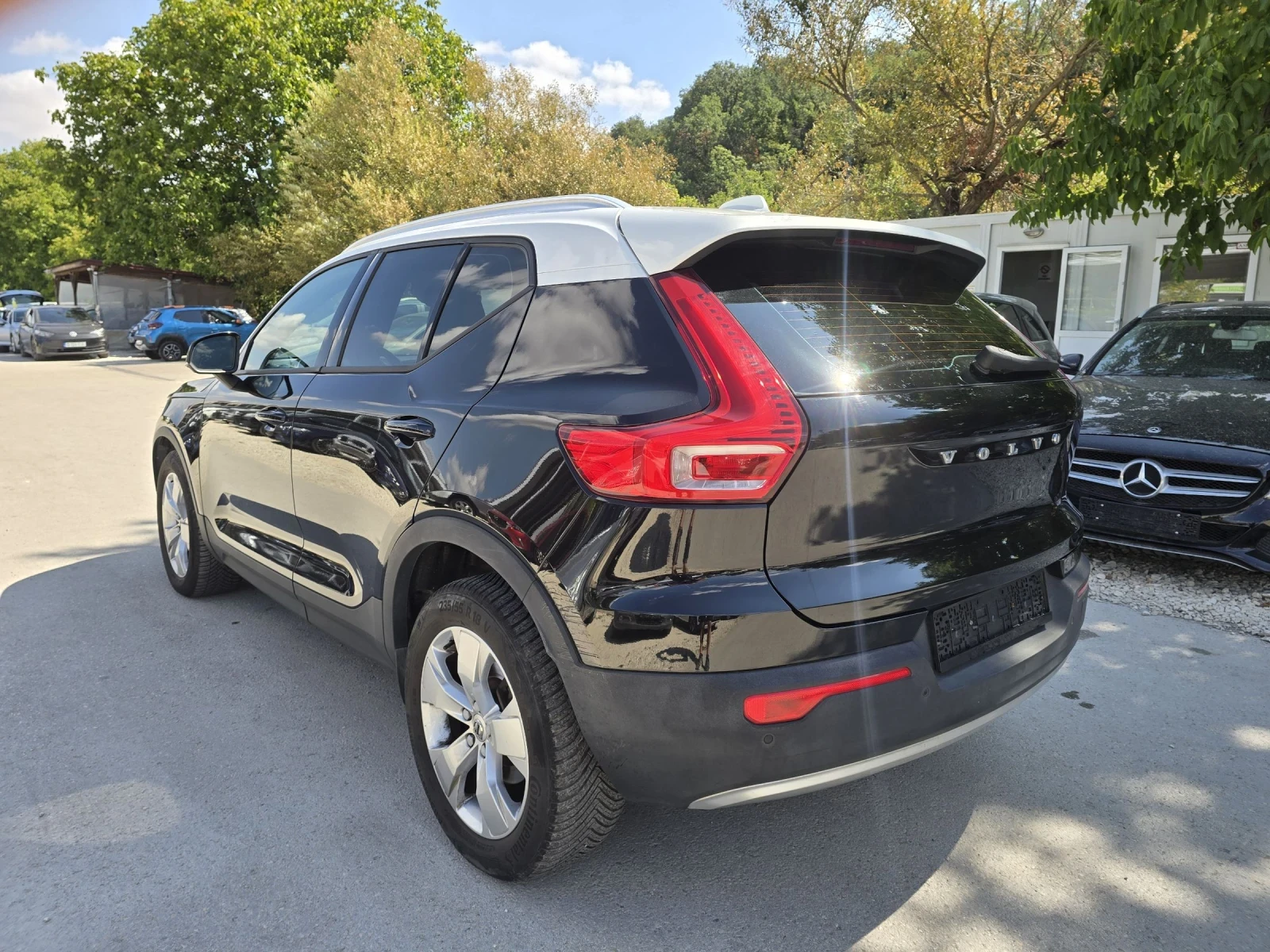 Volvo XC40 2.0D 190к.с 4х4 Топ състояние  - изображение 3