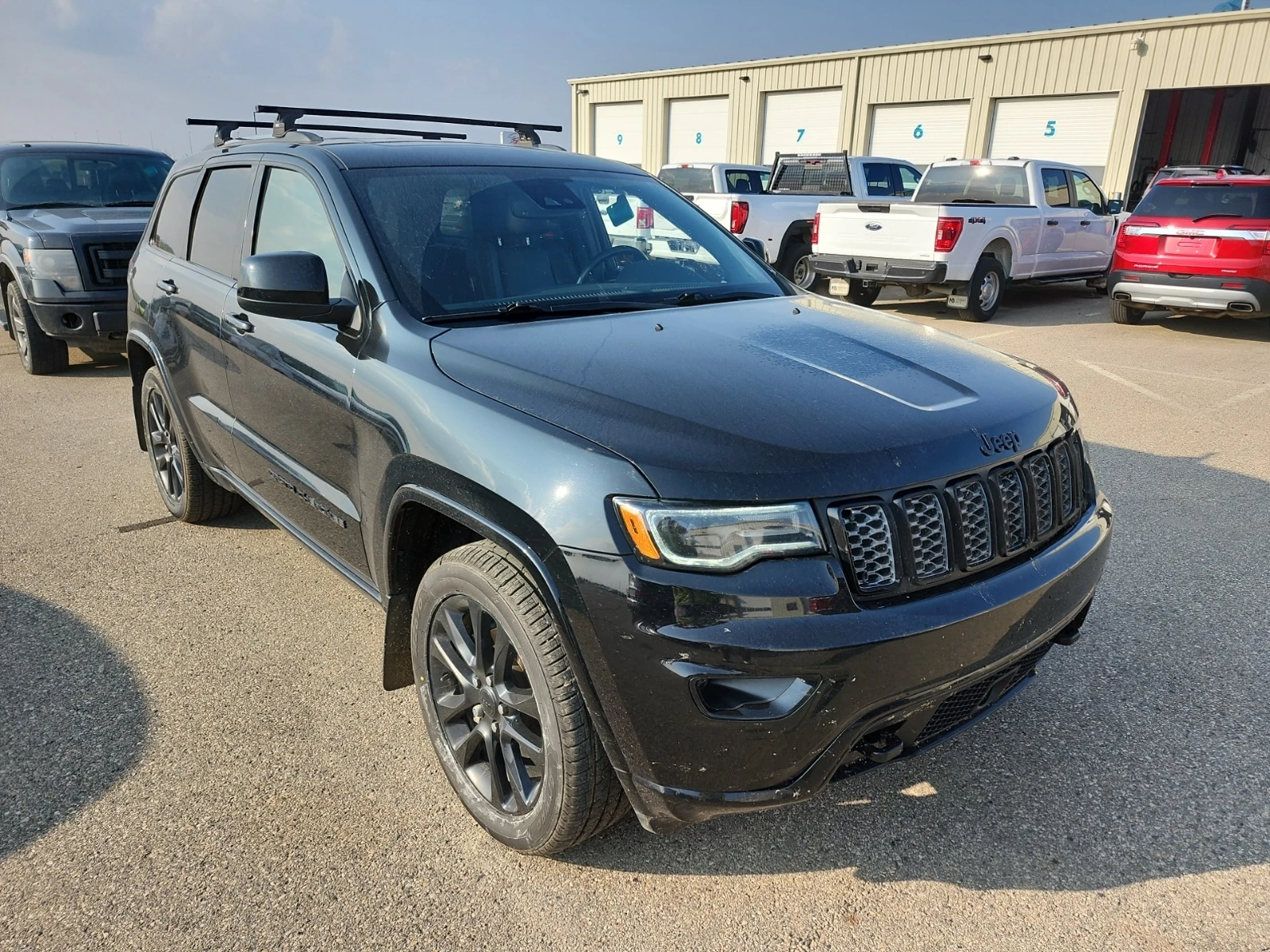 Jeep Grand cherokee * ALTITUDE* * АВТОКРЕДИТ* * ЦЕНА ДО БЪЛГАРИЯ*  - изображение 2