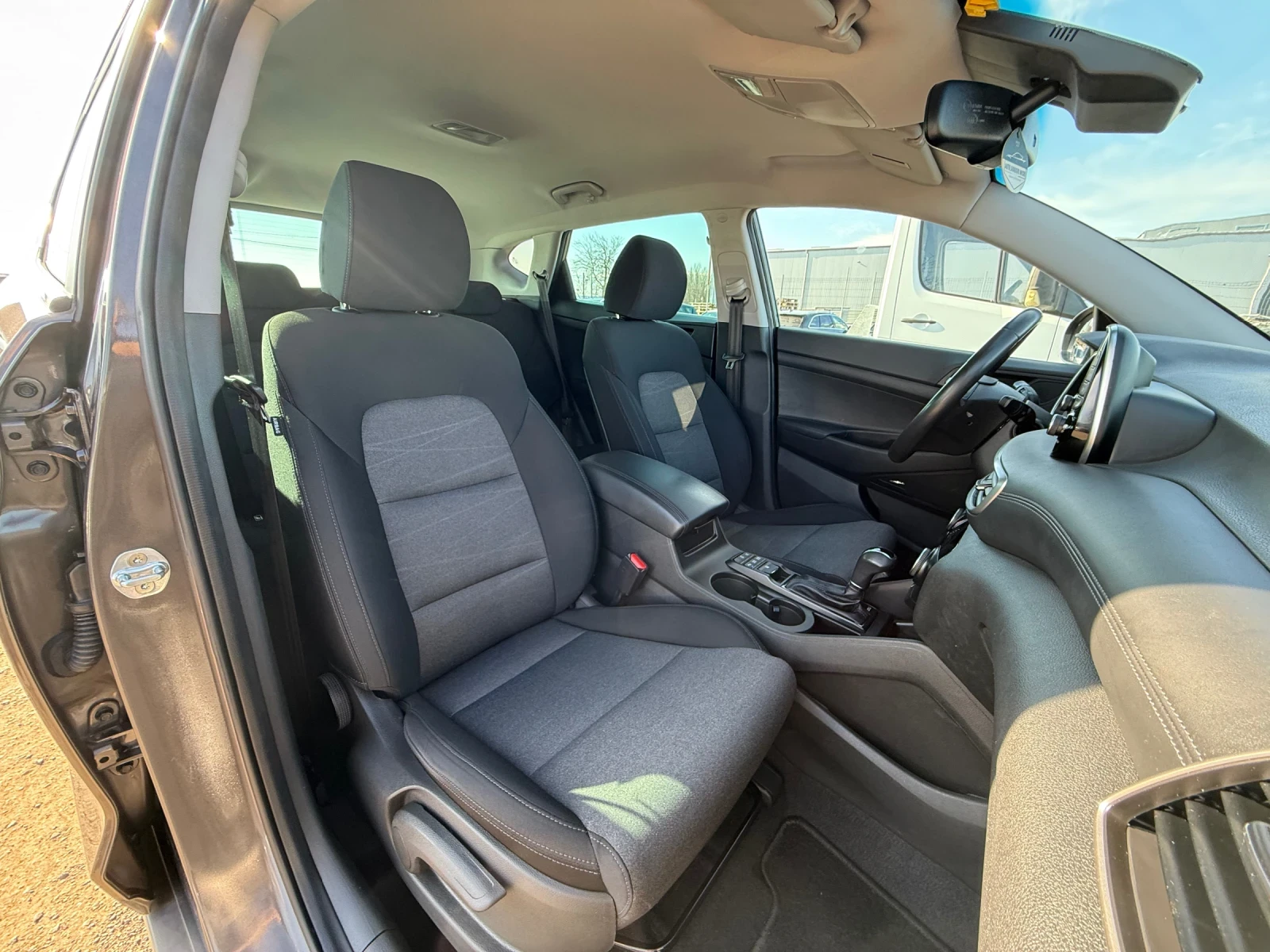 Hyundai Tucson 2.0crdi 185к.с Face Lift , снимка 12 - Автомобили и джипове - 53584168