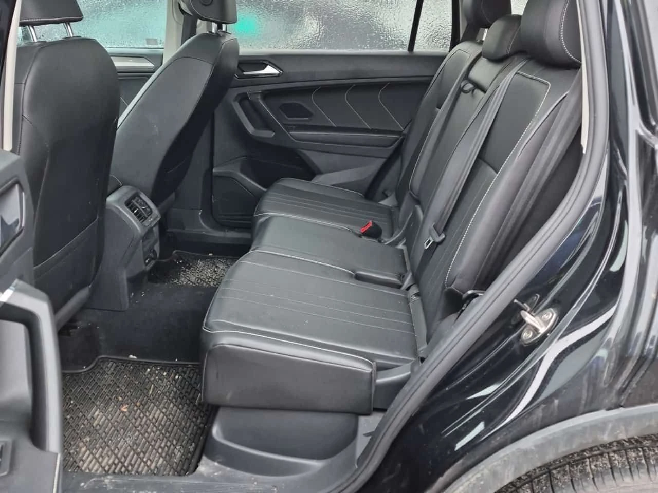 VW Tiguan COMFORTLINE /CARFAX/2 ключа/Пано/Подгрев/Кожа/4х4, снимка 10 - Автомобили и джипове - 53913863