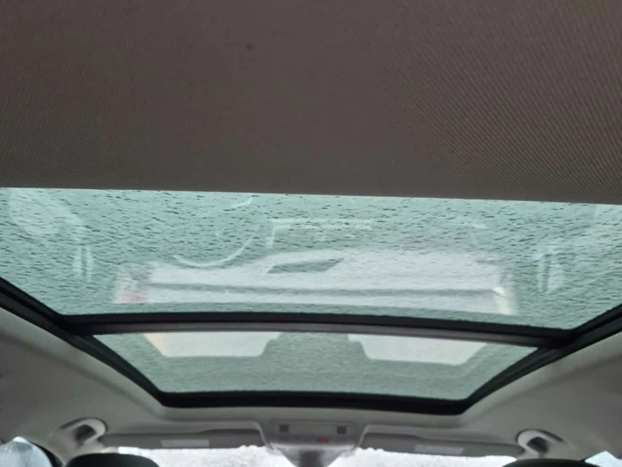 VW Tiguan COMFORTLINE /CARFAX/2 ключа/Пано/Подгрев/Кожа/4х4, снимка 11 - Автомобили и джипове - 53913863