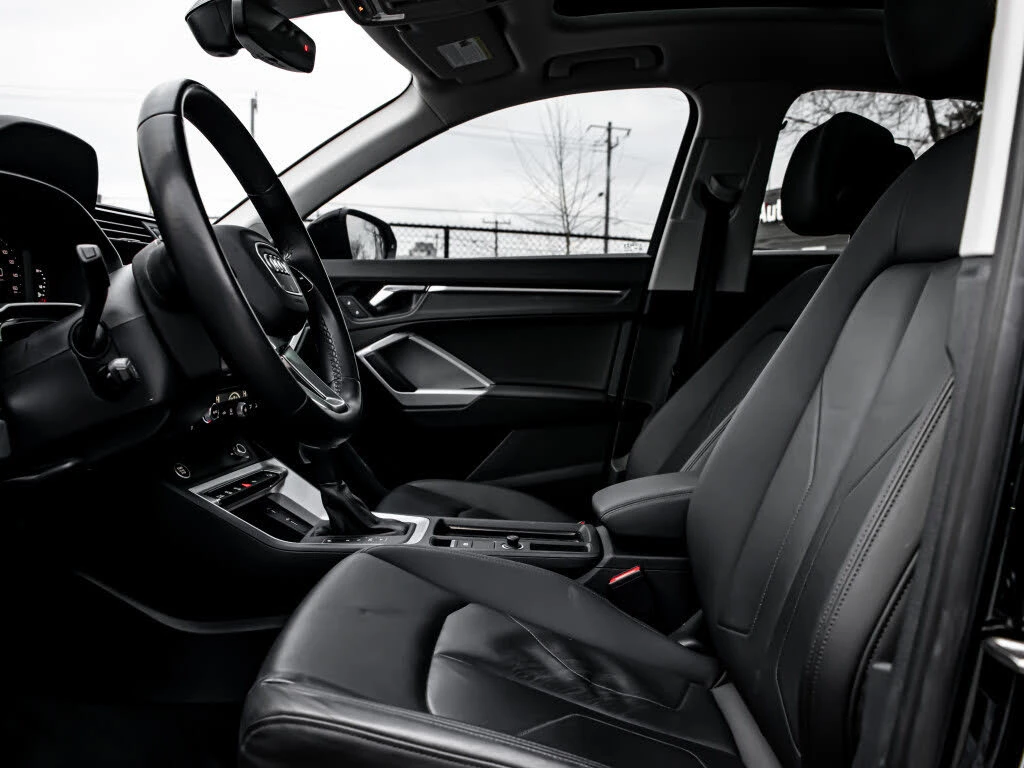 Audi Q3  quattro Technik 45 TFSI, снимка 10 - Автомобили и джипове - 54260406