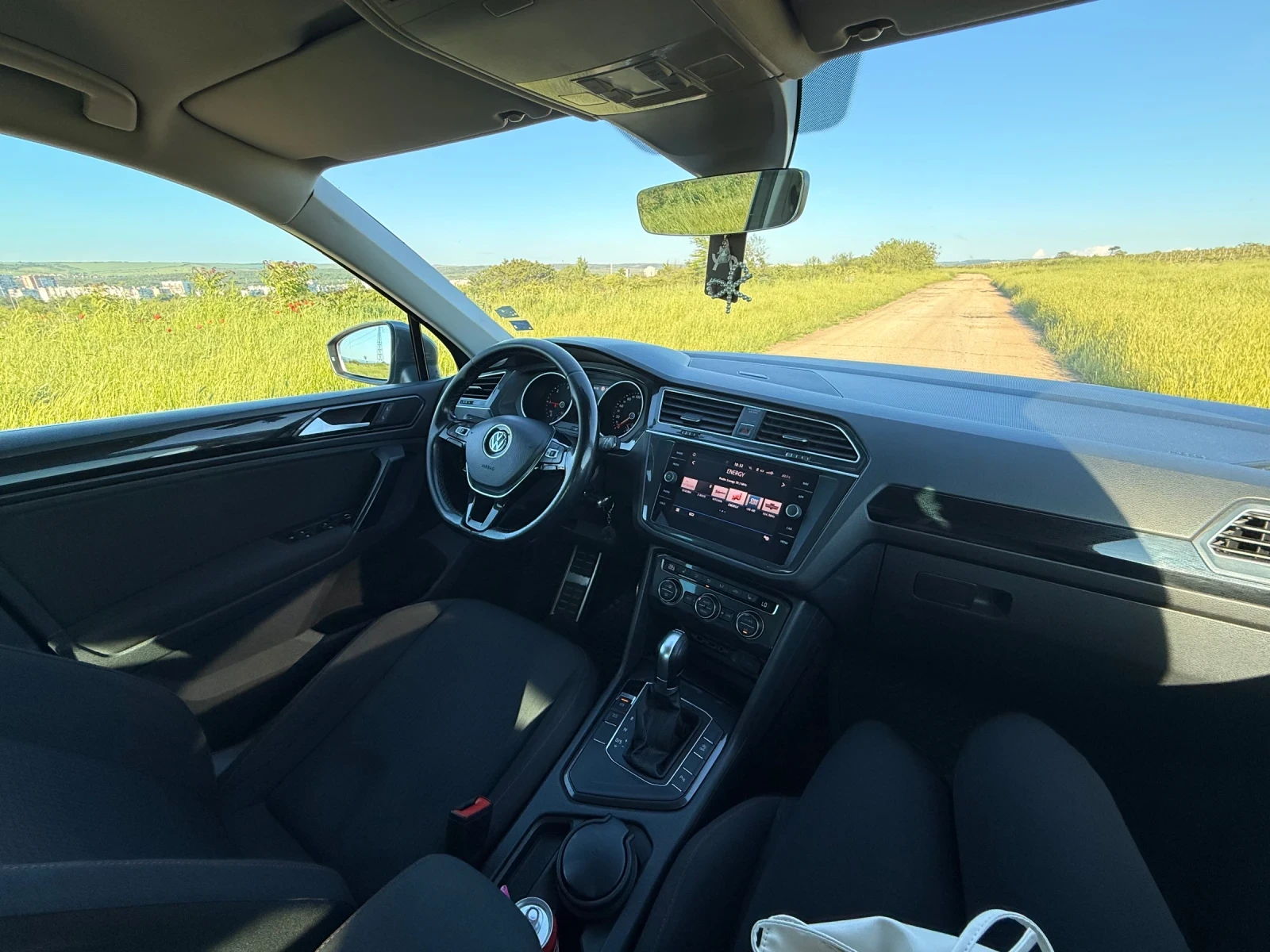 VW Tiguan, снимка 14 - Автомобили и джипове - 54633953