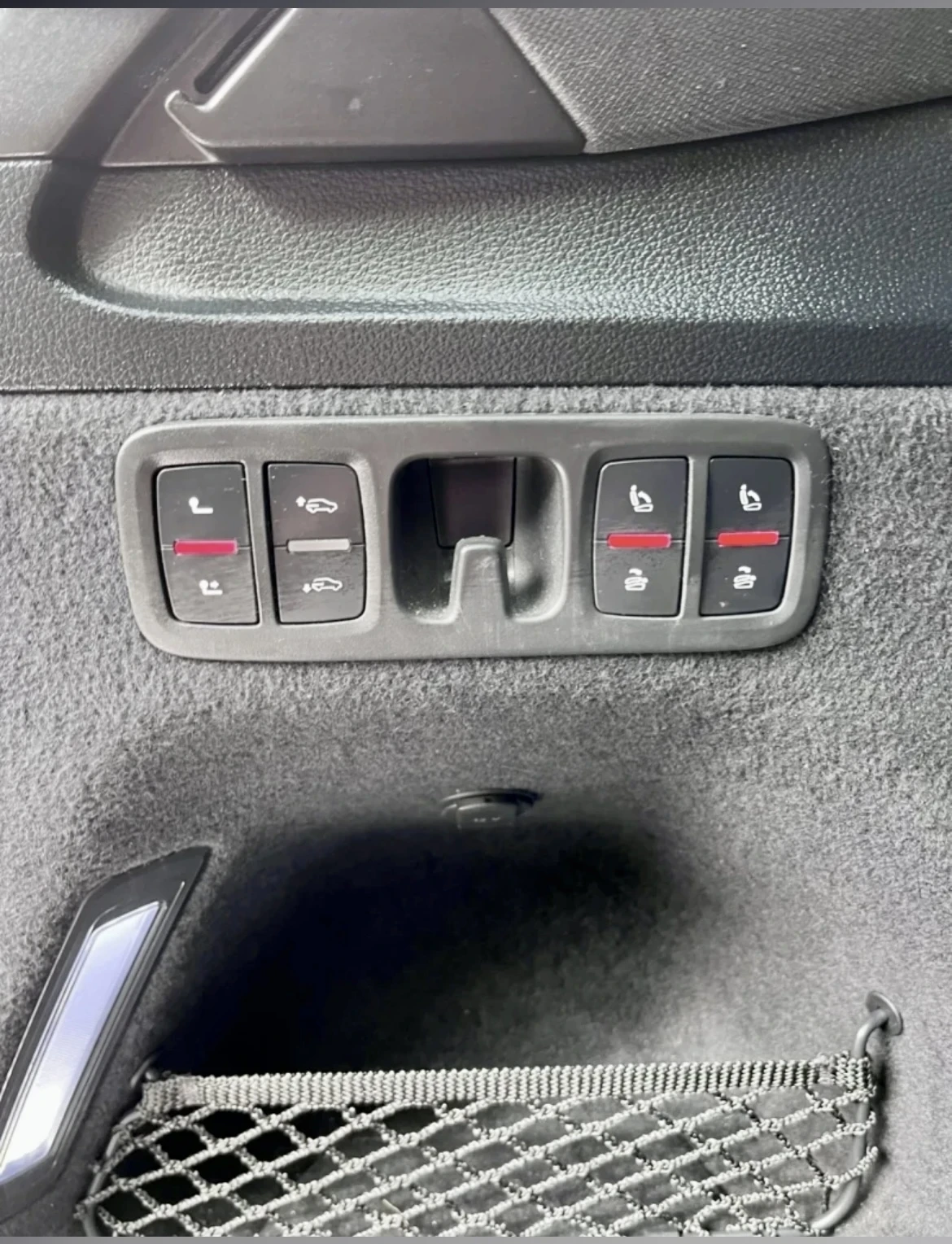 Audi SQ7, снимка 16 - Автомобили и джипове - 55568092