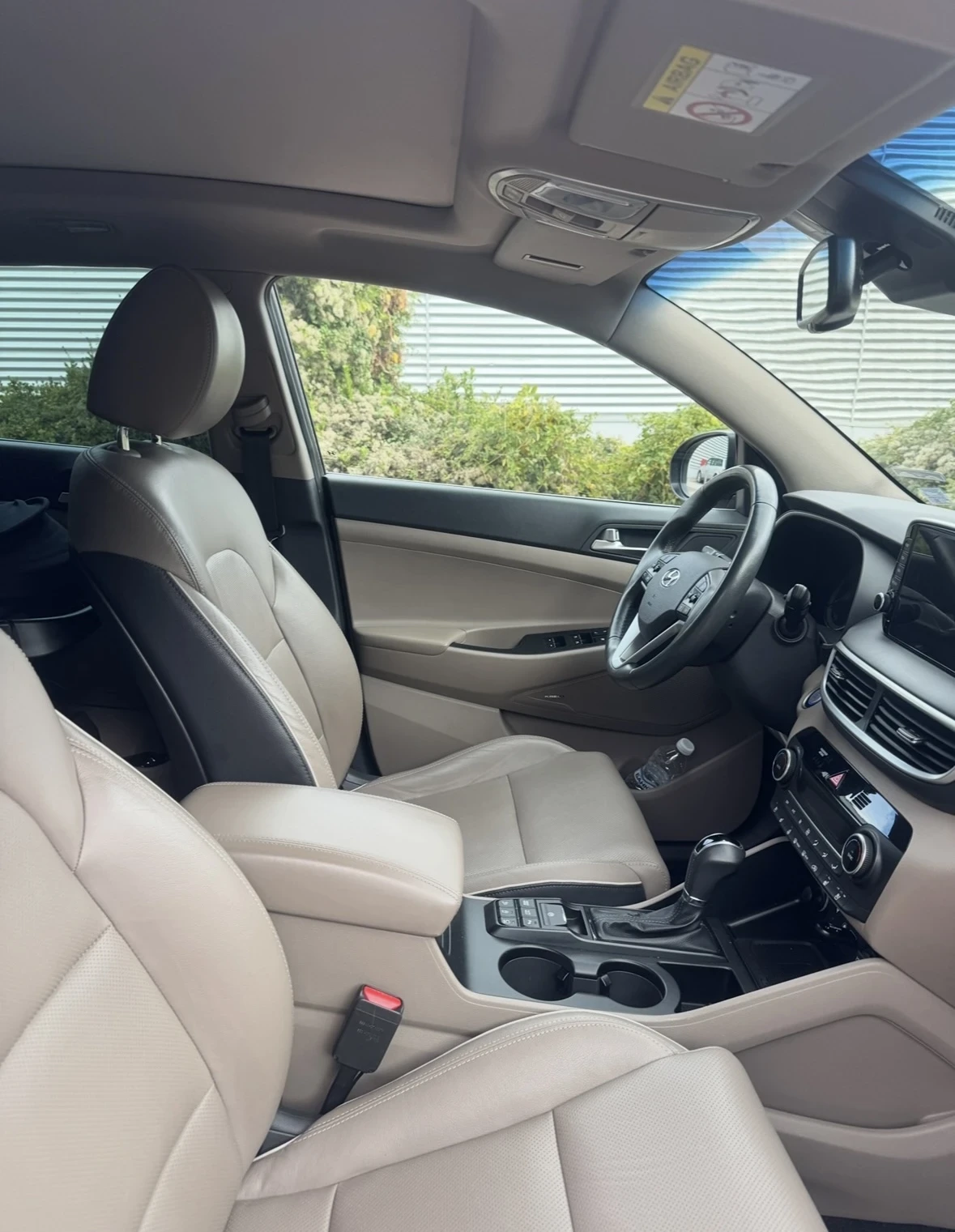 Hyundai Tucson 1.6 T-GTI FULL, снимка 10 - Автомобили и джипове - 56113005