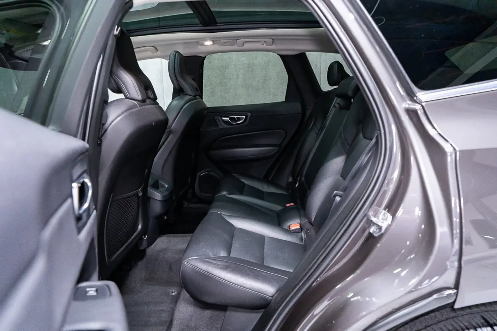 Volvo XC60 B6* PREMIUM* HARMON* KARDON* CARPLAY*  | Mobile.bg � ����������� 15