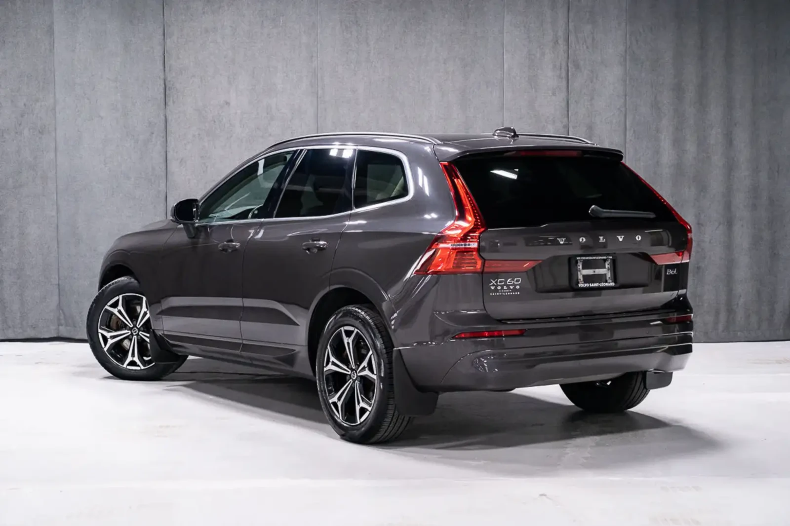Volvo XC60 B6* PREMIUM* HARMON* KARDON* CARPLAY*  | Mobile.bg � ����������� 4