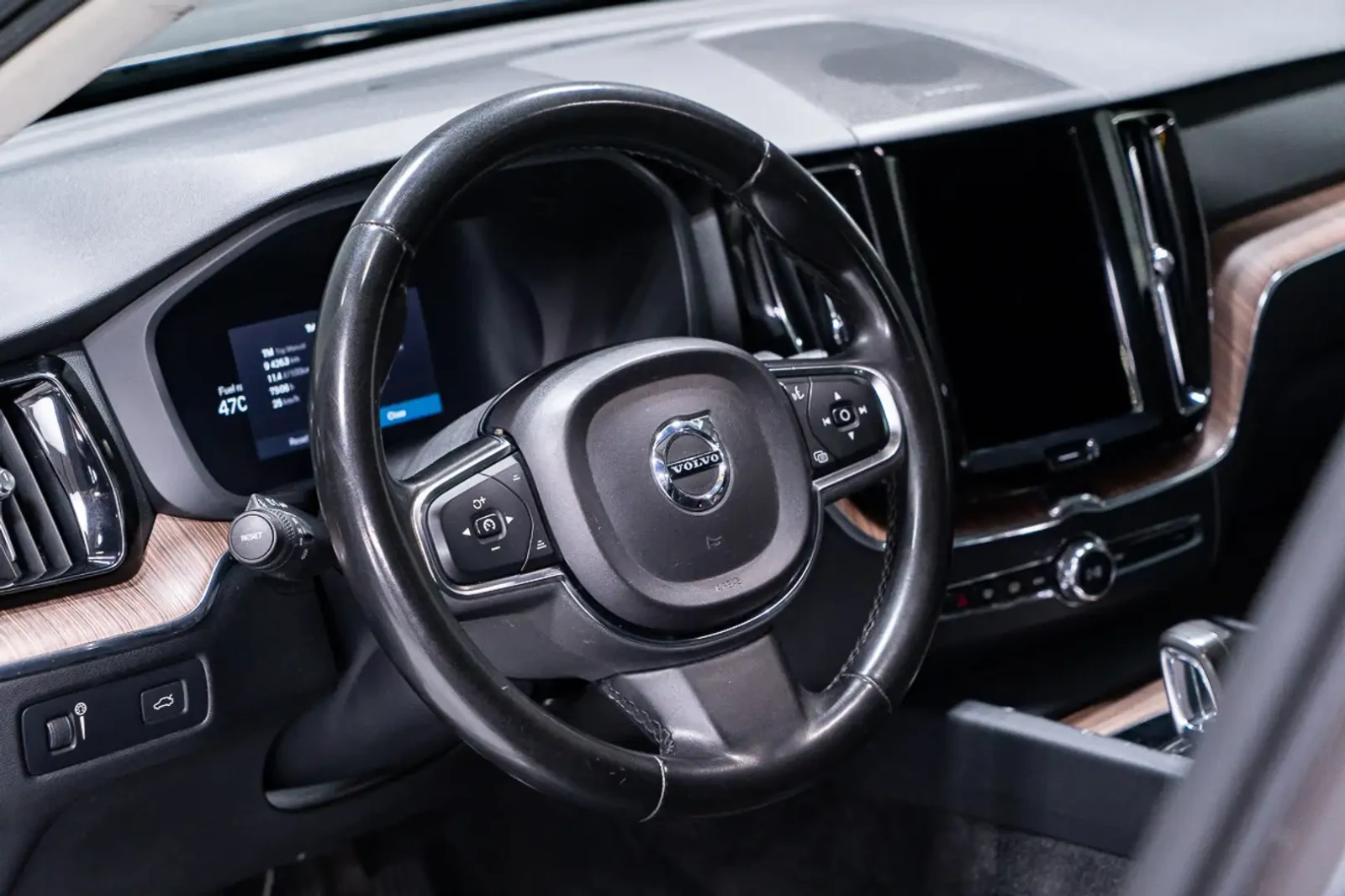 Volvo XC60 B6* PREMIUM* HARMON* KARDON* CARPLAY*  | Mobile.bg � ����������� 9