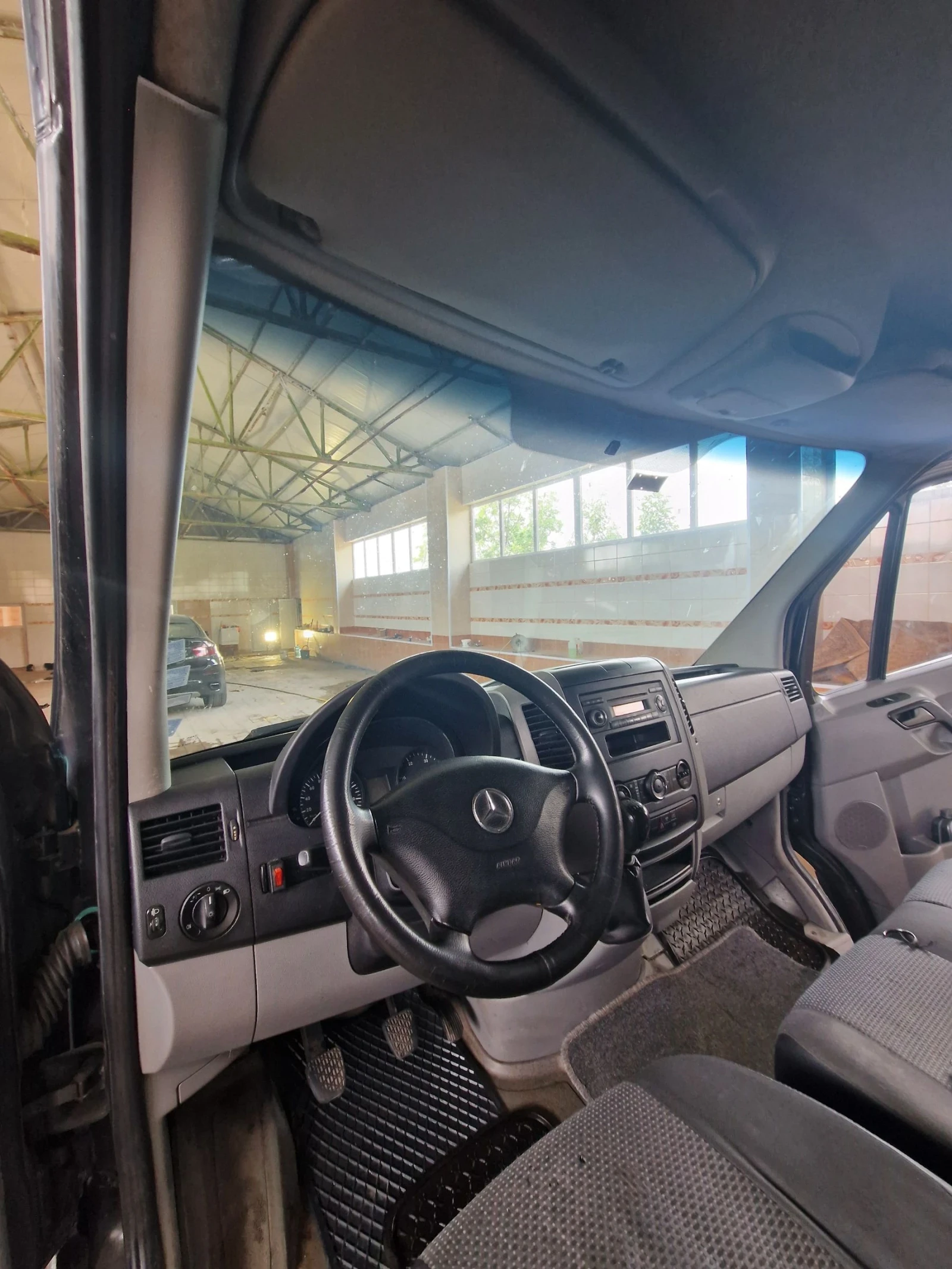 Mercedes-Benz Sprinter 313 2.2 - изображение 8