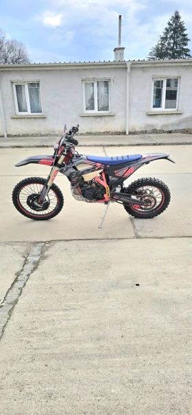 Beta Rr, снимка 2