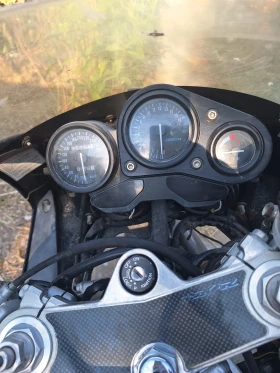 Обява за продажба на Suzuki Gsxr 750 ~2 700 лв. - изображение 2 | Auto.bg Обява за продажба на Suzuki Gsxr 750 ~2 700 лв. - изображение 2