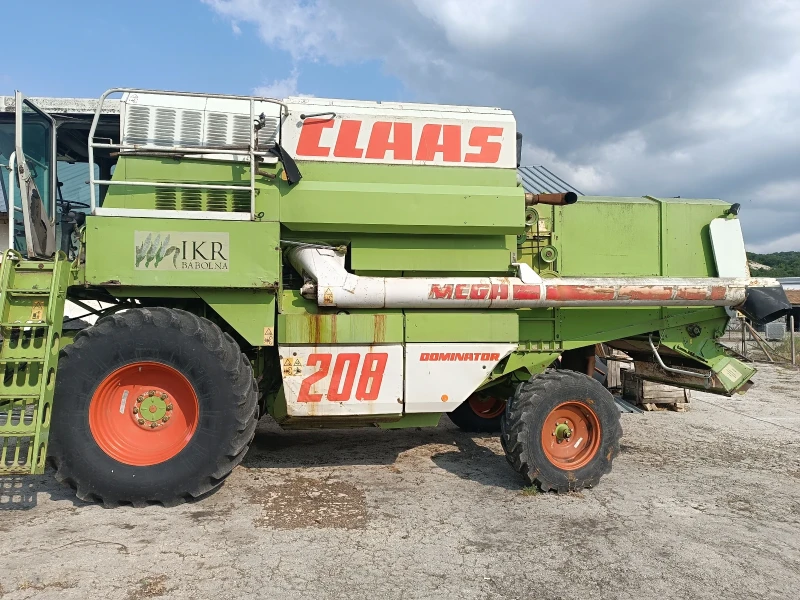 Комбайн Claas Мега 208
