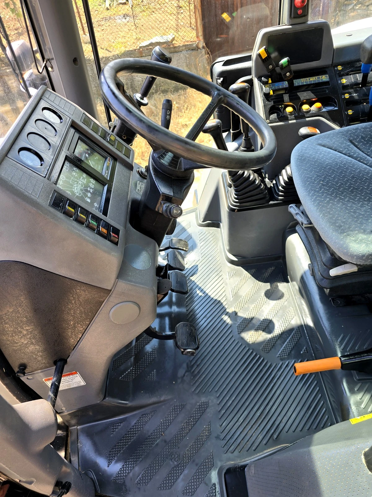 Трактор Lamborghini R4-110 НОВ ВНОС! ЧЕЛЕН ТОВАРАЧ КЛИМАТИК - изображение 10