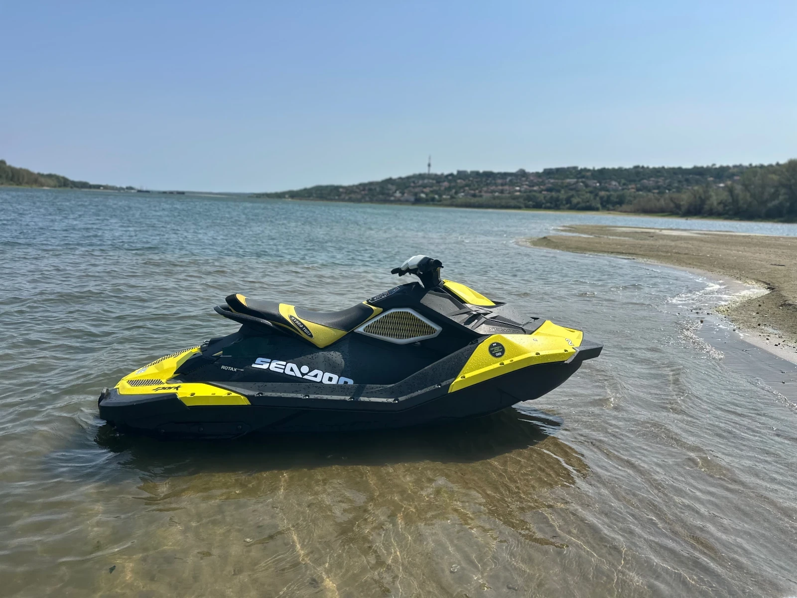 Джет Bombardier Sea Doo spark