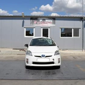 Toyota Prius 1.8 Hybrid, снимка 1