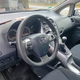Обява за продажба на Toyota Auris 1.6 Face 132k. ~9 999 лв. - изображение 5 | Auto.bg Обява за продажба на Toyota Auris 1.6 Face 132k. ~9 999 лв. - изображение 5