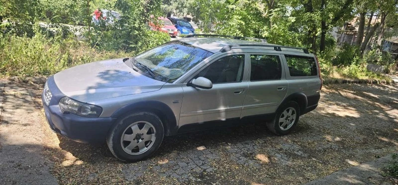 Volvo Xc70 Volvo Xc70 2.4 4x4 v5  GAZ, снимка 1 - Автомобили и джипове - 47329481