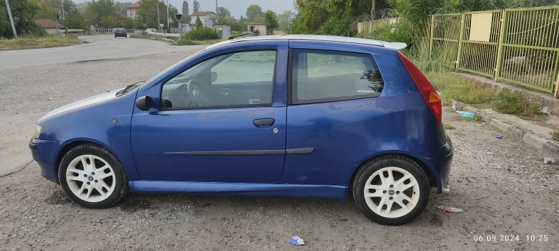 Fiat Punto 1.3 16v, снимка 2 - Автомобили и джипове - 47148968