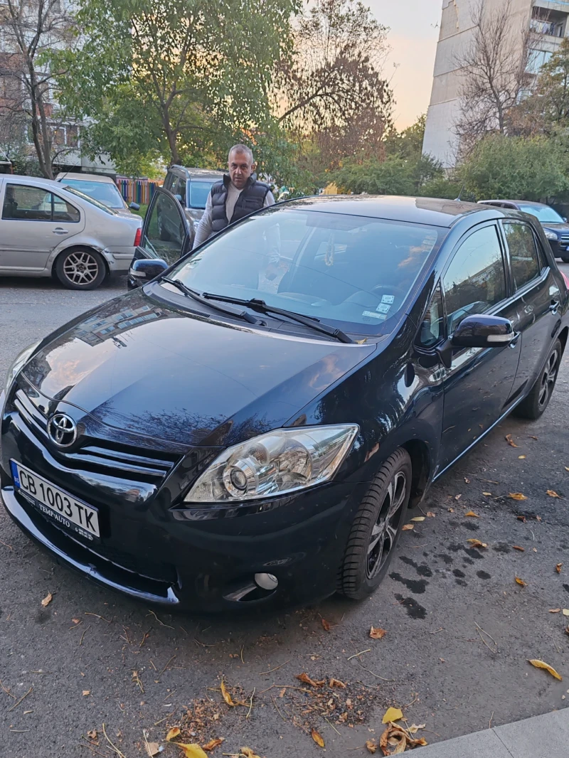 Toyota Auris, снимка 1 - Автомобили и джипове - 48344264