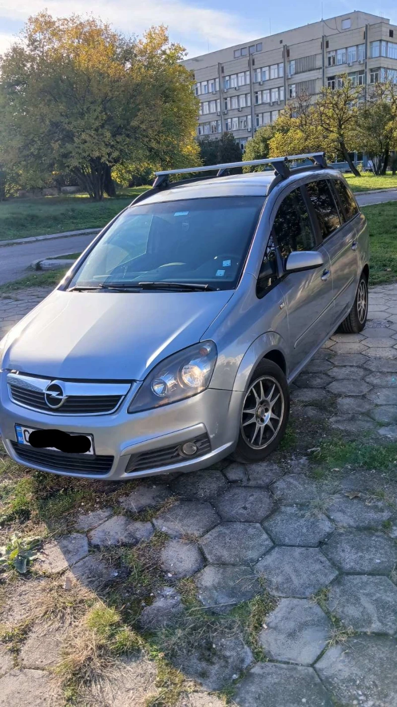 Opel Zafira, снимка 1 - Автомобили и джипове - 47929042