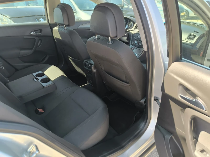 Opel Insignia 2.0TD Automatic , снимка 10 - Автомобили и джипове - 51564356