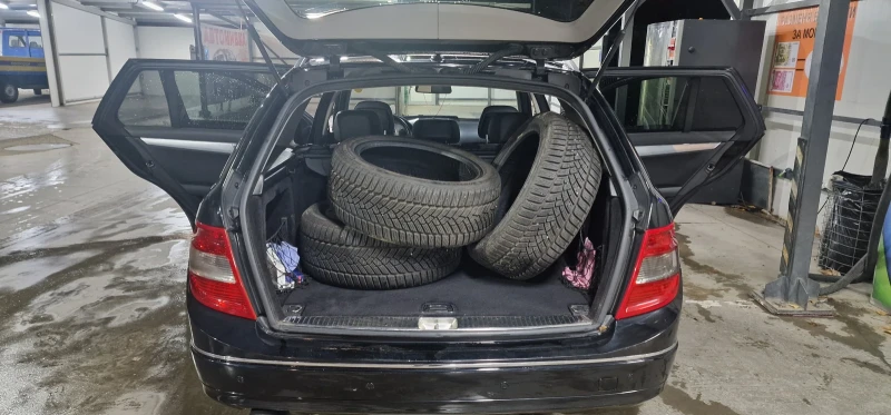 Mercedes-Benz C 220 2.2 Avantgarde OEM 646 Automatic , снимка 11 - Автомобили и джипове - 52257852