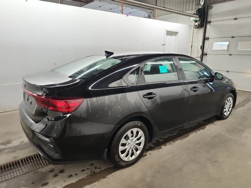 Kia Forte LX * * КАМЕРА * * CARFAX * * АВТО КРЕДИТ * * , снимка 4 - Автомобили и джипове - 52869917