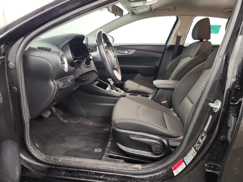 Kia Forte LX * * КАМЕРА * * CARFAX * * АВТО КРЕДИТ * * , снимка 7 - Автомобили и джипове - 52869917