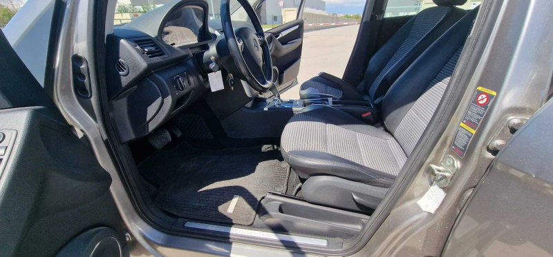 Mercedes-Benz A 180, снимка 11 - Автомобили и джипове - 53282292