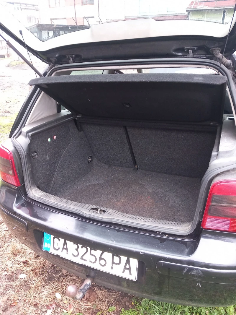 VW Golf, снимка 8 - Автомобили и джипове - 53357754