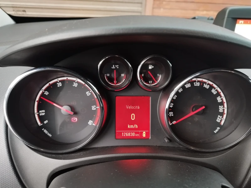 Opel Meriva 1.6 CDTI, 126830 km., Euro 6B, 6 скорости, снимка 12 - Автомобили и джипове - 53373832