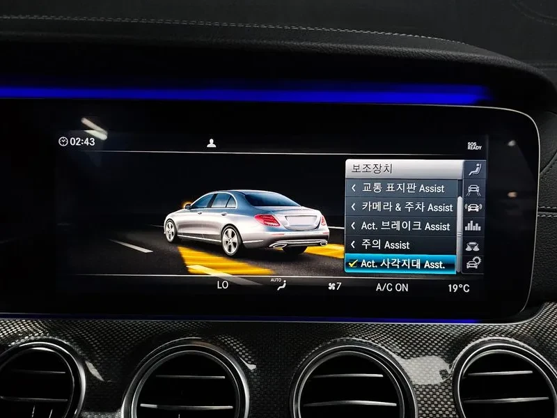 Mercedes-Benz E 350 4Matic Amg Line, снимка 14 - Автомобили и джипове - 55138265