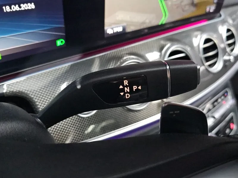 Mercedes-Benz E 350 4Matic Amg Line, снимка 9 - Автомобили и джипове - 55138265