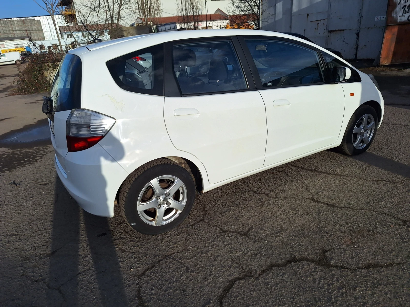 Honda Jazz  - изображение 9