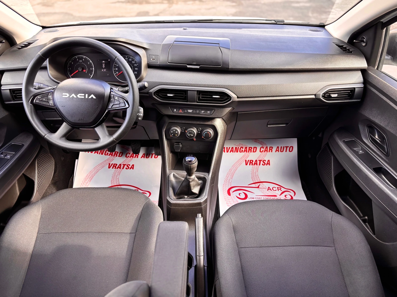 Dacia Sandero  - изображение 10