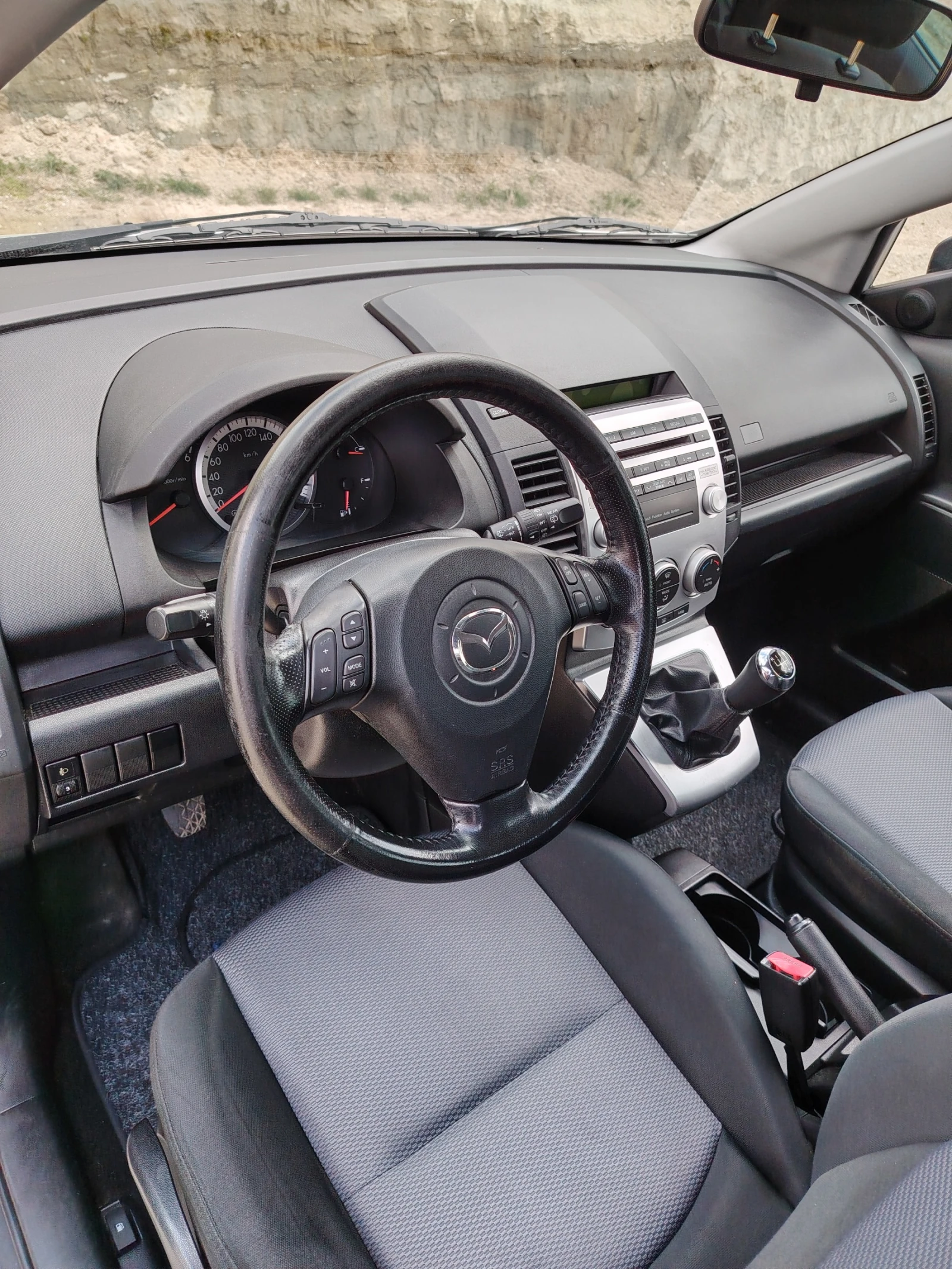 Mazda 5 2.0, снимка 14 - Автомобили и джипове - 53990624