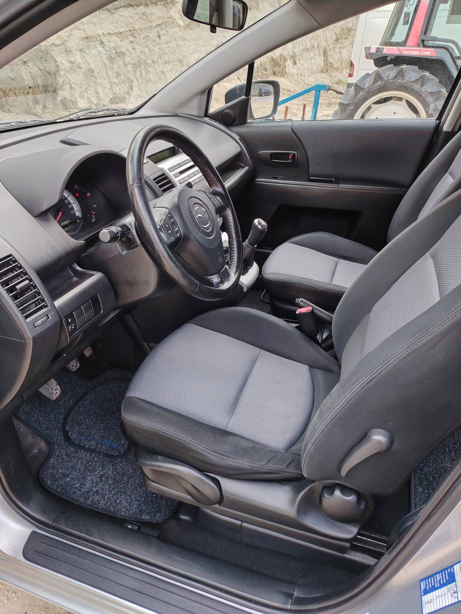 Mazda 5 2.0, снимка 12 - Автомобили и джипове - 53990624