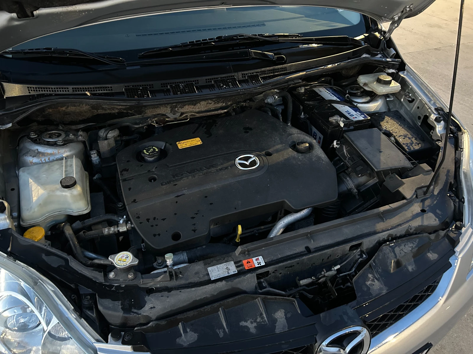 Mazda 5 2.0, снимка 10 - Автомобили и джипове - 53990624