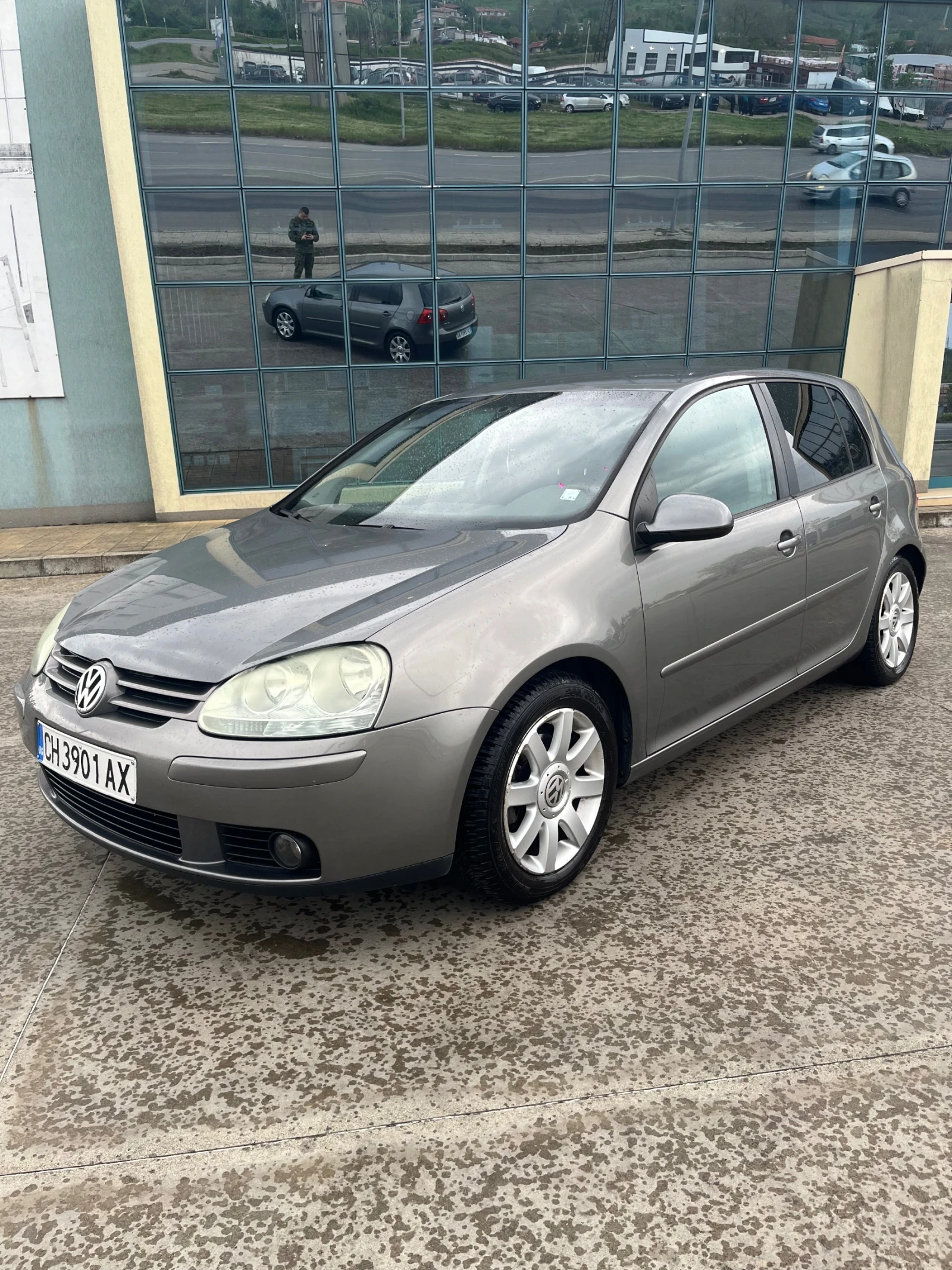 VW Golf, снимка 2 - Автомобили и джипове - 54359941