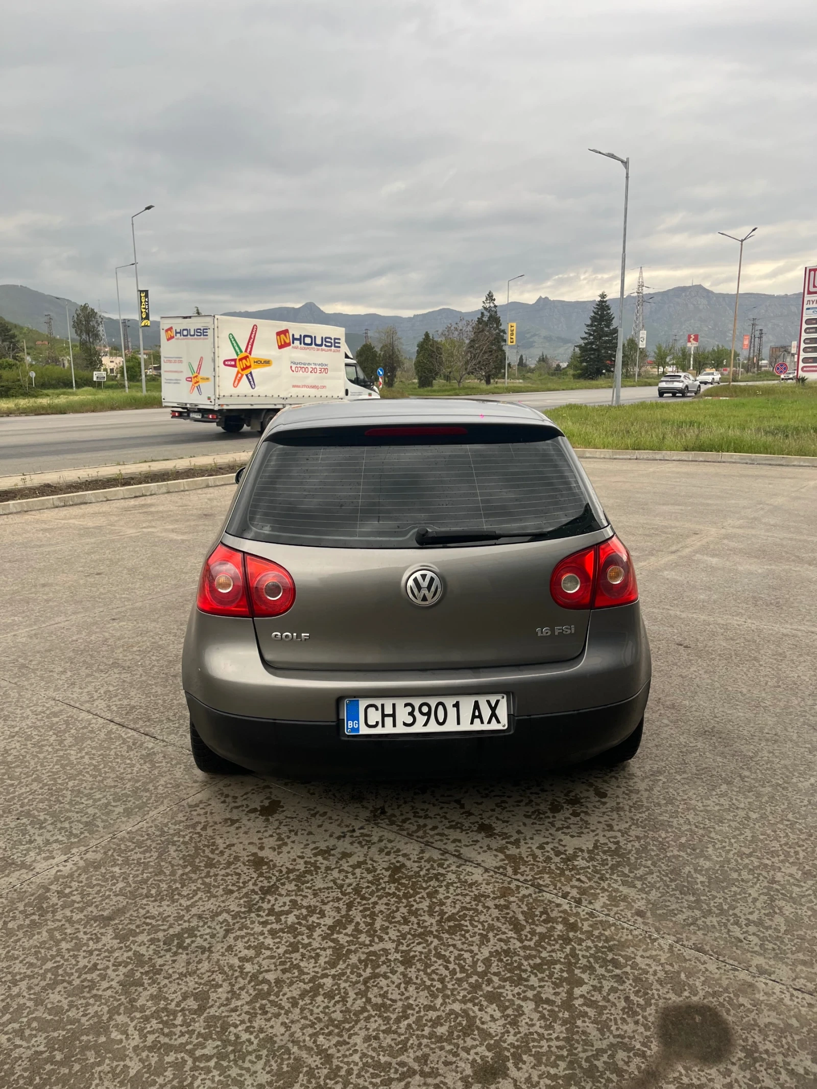 VW Golf, снимка 5 - Автомобили и джипове - 54359941