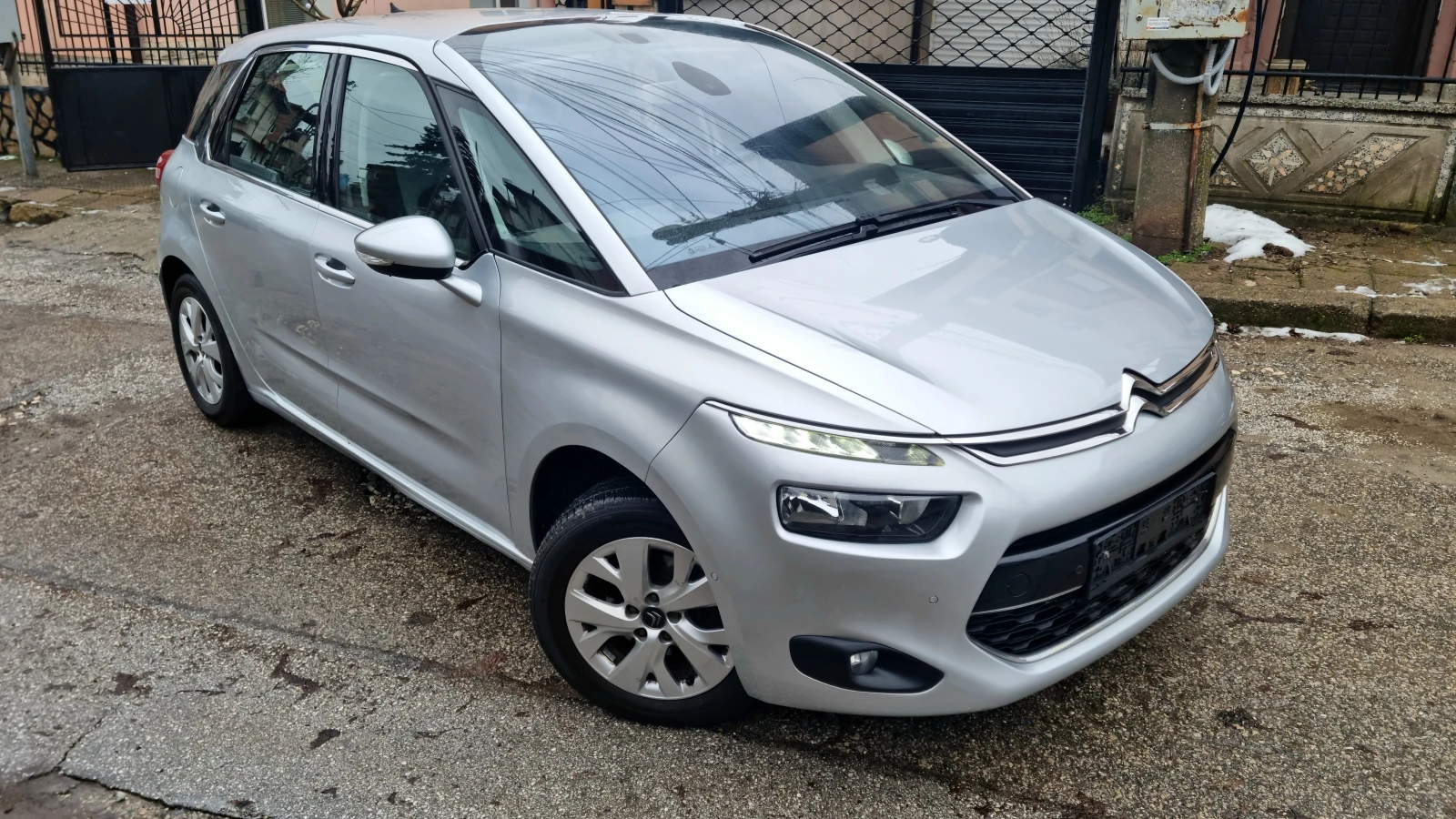 Citroen C4 Picasso 1 6 HDI АВТОМАТИК, снимка 2 - Автомобили и джипове - 54391876