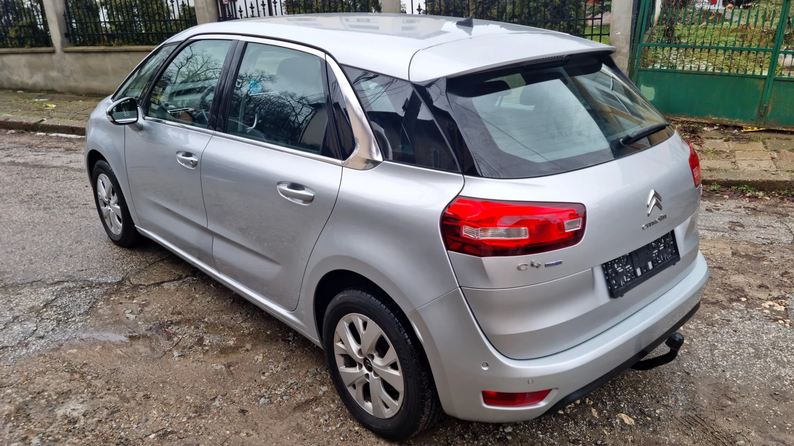 Citroen C4 Picasso 1 6 HDI АВТОМАТИК, снимка 5 - Автомобили и джипове - 54391876