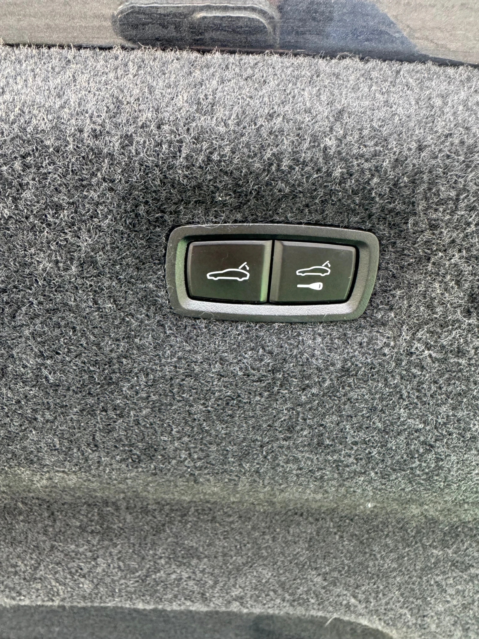Porsche Taycan Turbo S 761 кс, снимка 15 - Автомобили и джипове - 54542009