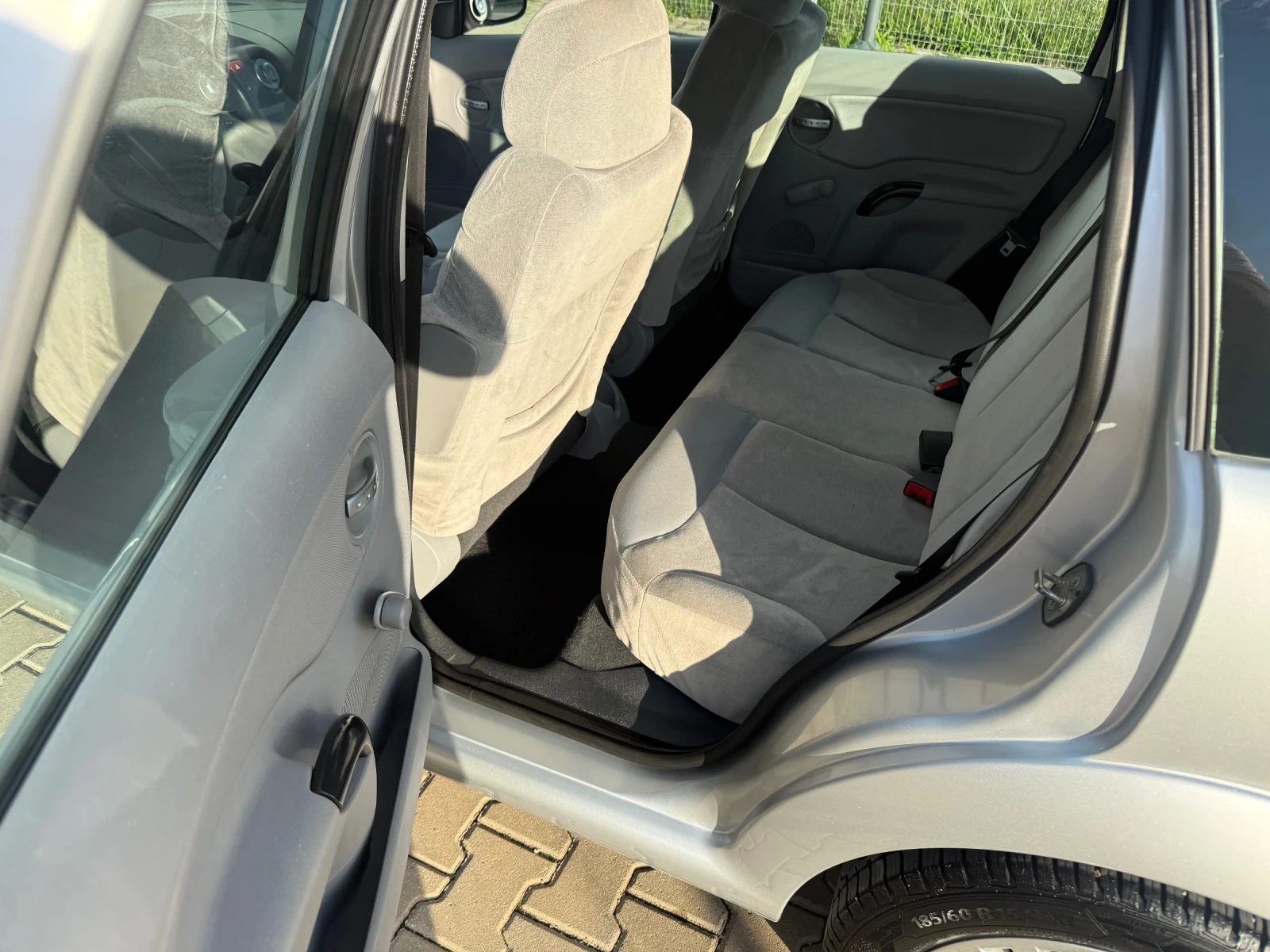 Citroen C3 1.6 EXCLUSIVE БЕНЗИН, снимка 11 - Автомобили и джипове - 54662245