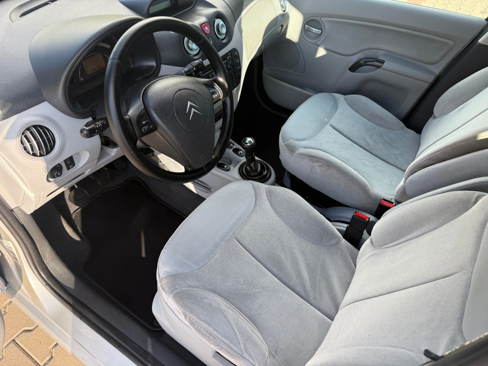 Citroen C3 1.6 EXCLUSIVE БЕНЗИН, снимка 10 - Автомобили и джипове - 54662245