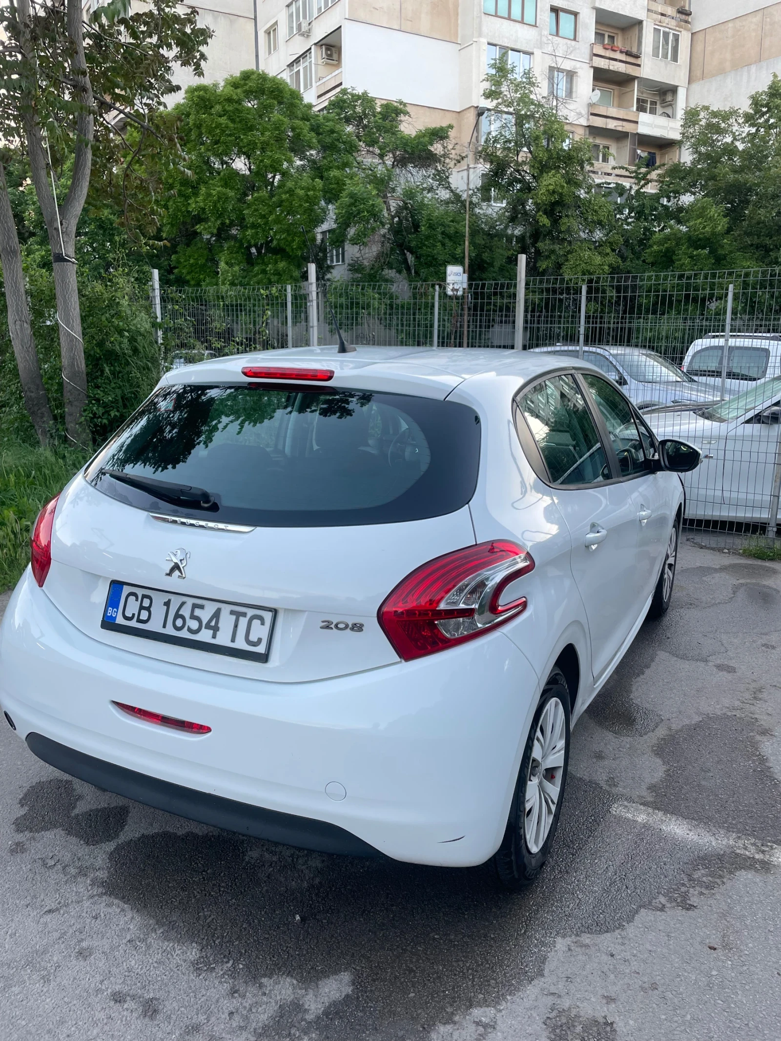 Peugeot 208, снимка 3 - Автомобили и джипове - 54750679